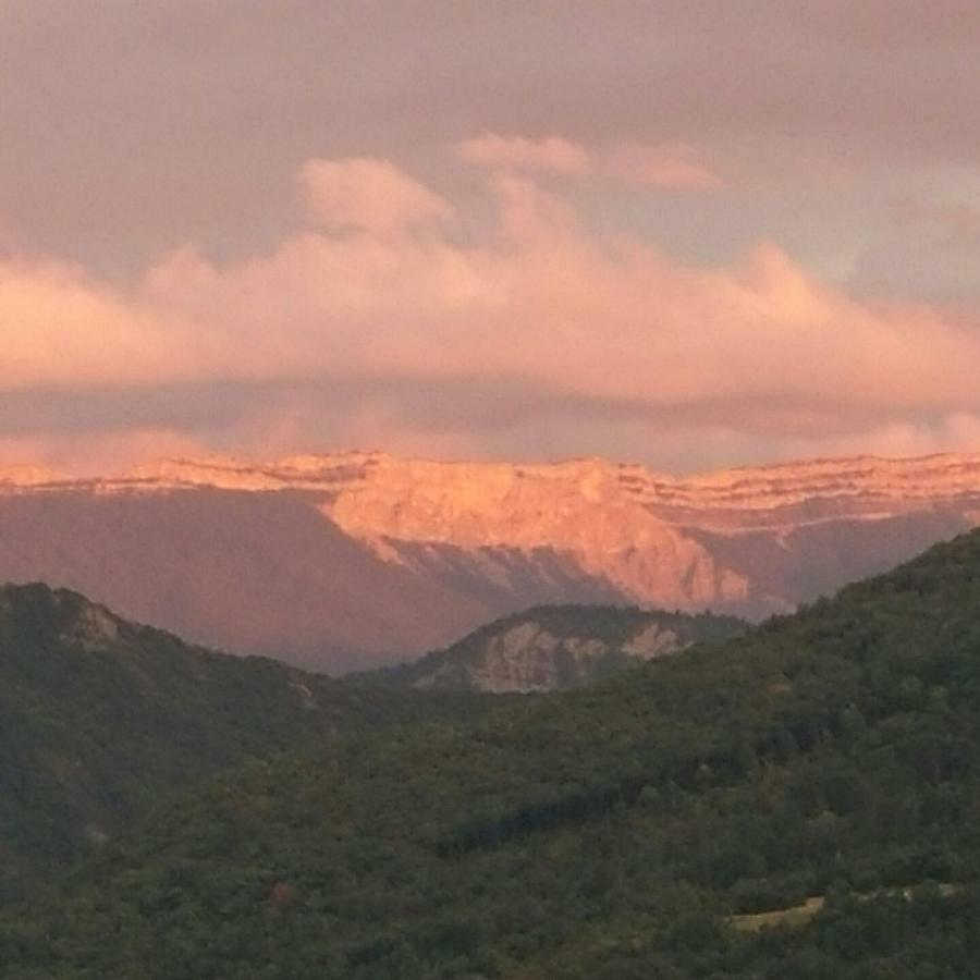 Gite Les Iris La Robine-Sur-Galabre Dış mekan fotoğraf